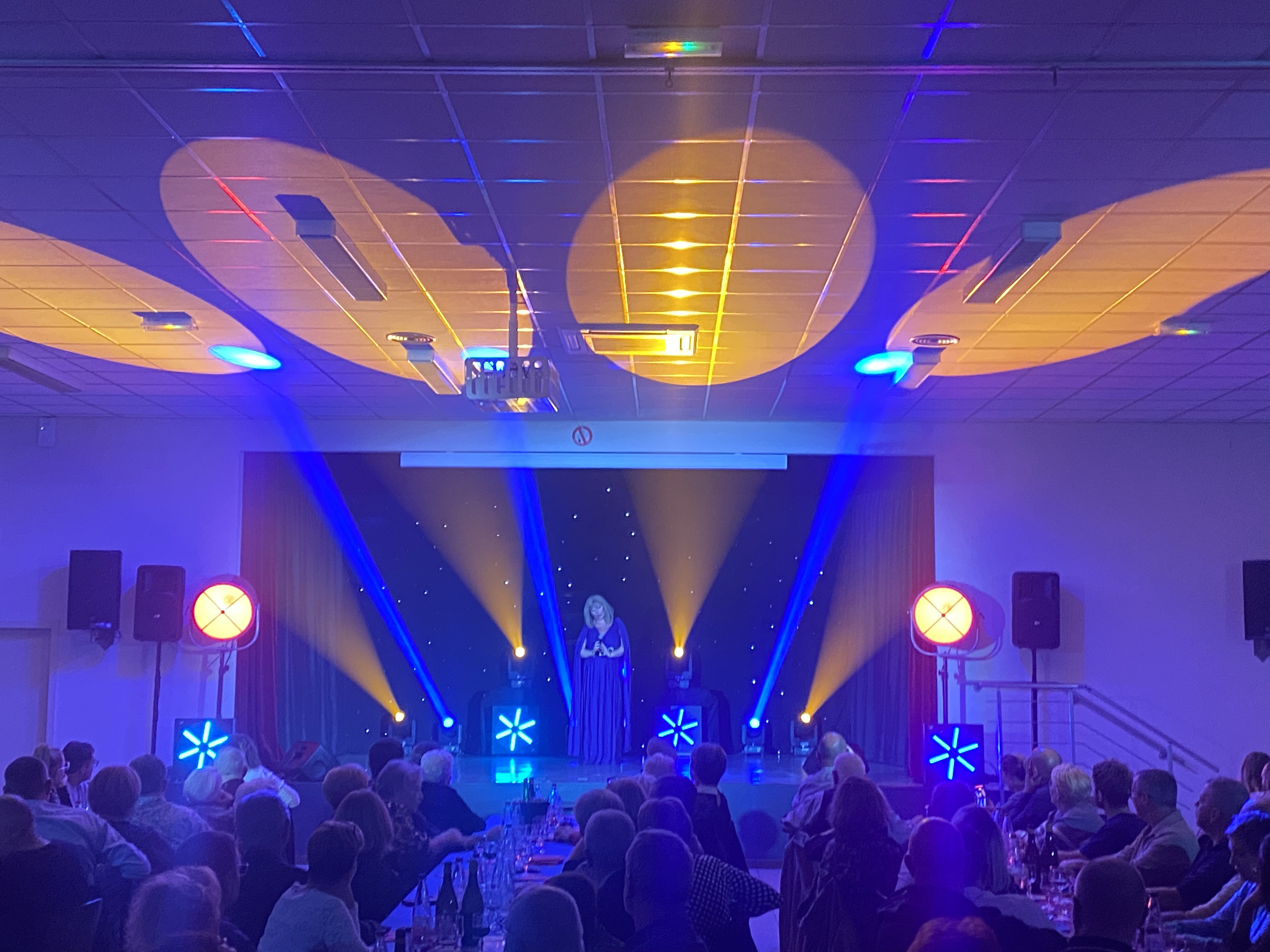 Ambiance, scène et mise en valeur